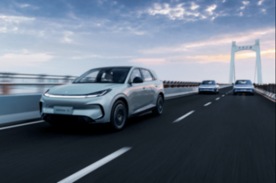 小車(chē)“大”作沒(méi)顧慮,極狐T1上市售 6.28萬(wàn)起