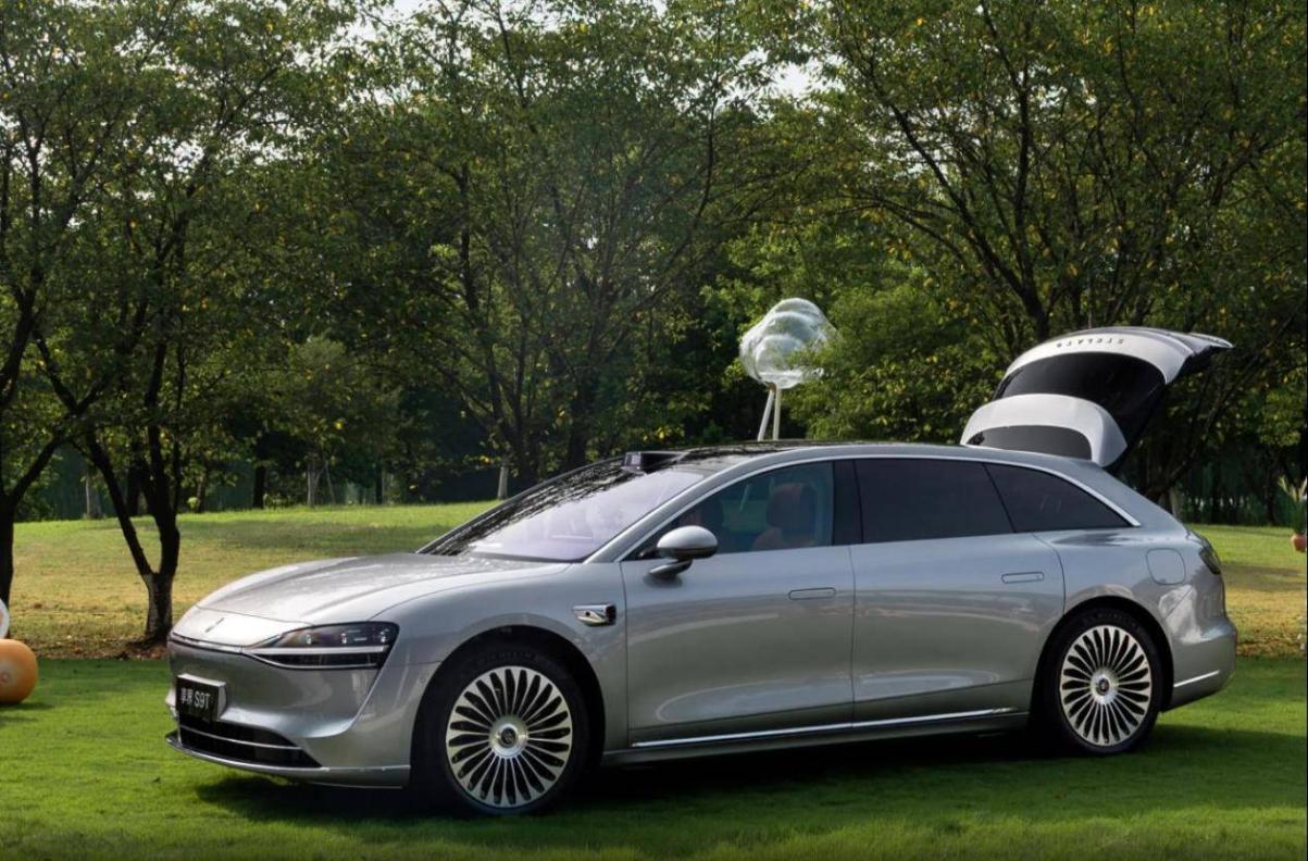 享界S9T對比奧迪E5,30萬預算,純電旅行車怎么選?