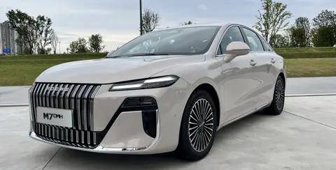 榮威M7 DMH限時售價8.58萬起,一箱油能跑2000+km!