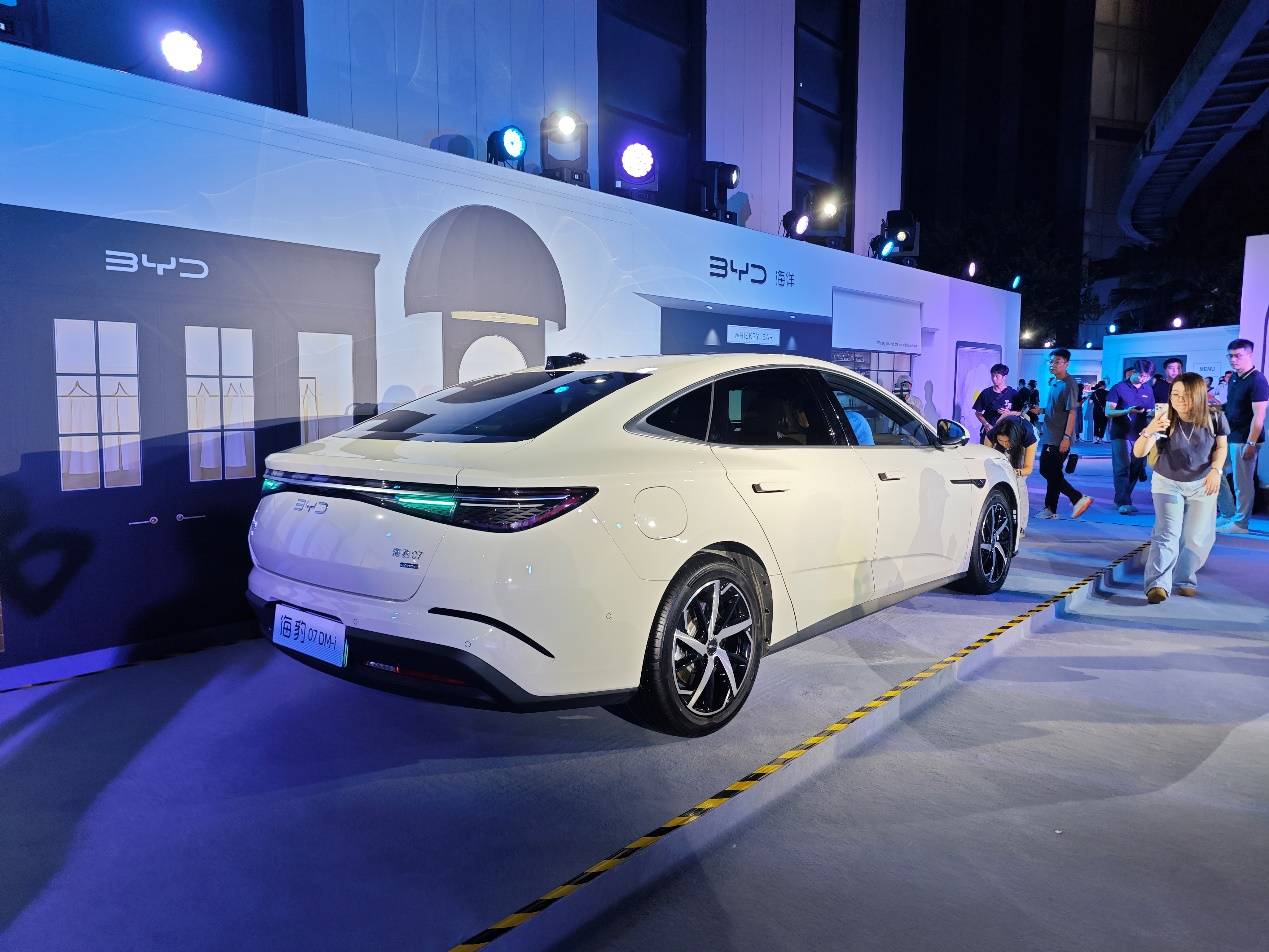 純電續(xù)航大幅升級 2026款比亞迪海豹07 DM-i怎么選?