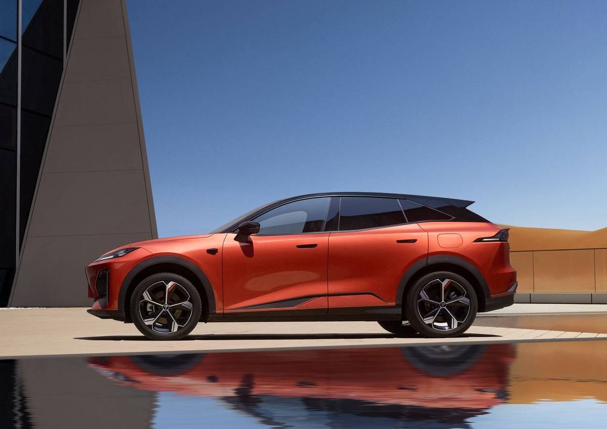 15.39萬(wàn)起,2026款深藍(lán)S07上市!中型SUV,增程/純電,配華為智駕