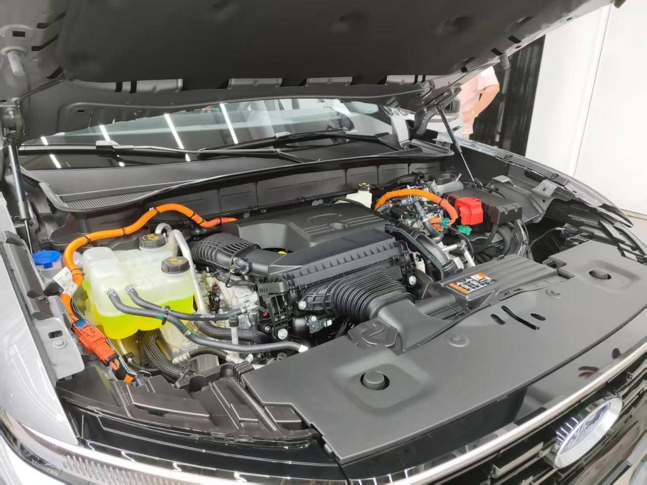 解決了這三個問題后,2026款福特銳界L成為燃油SUV的最優(yōu)解?