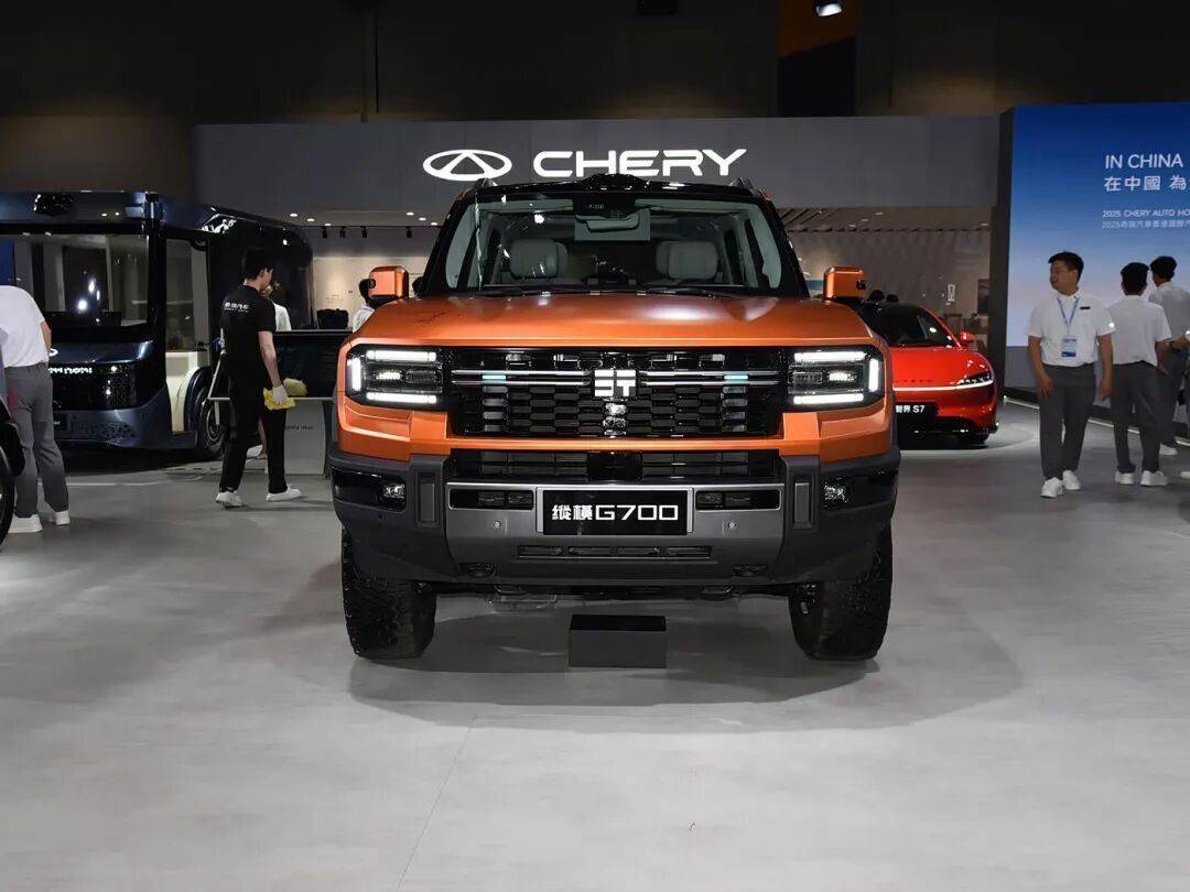 捷途汽車旗下捷途縱橫G700正式預售,新車共推出4款車型,預售價區間為34.99-42.99萬元