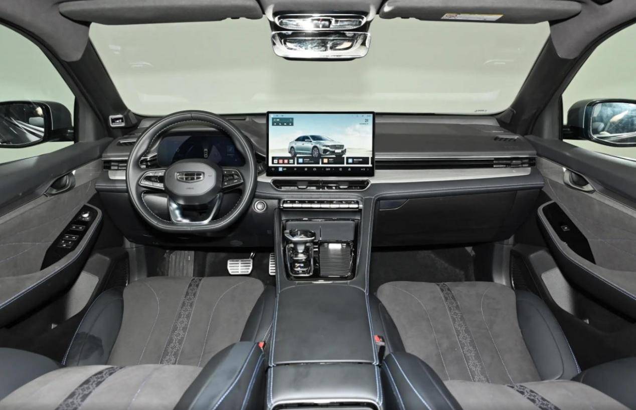 2026款星瑞東方曜對比老款,換裝領克03+同款“心臟”