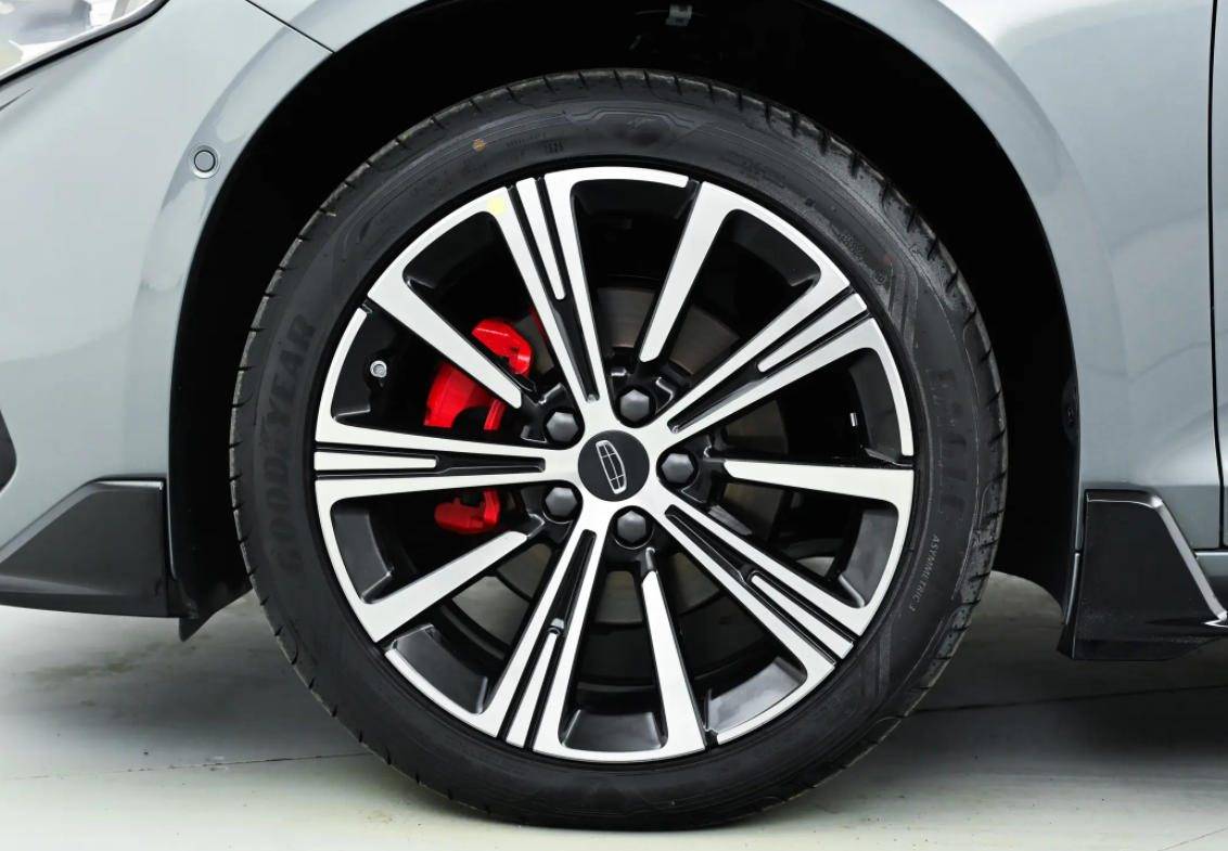 2026款星瑞東方曜對比老款,換裝領克03+同款“心臟”