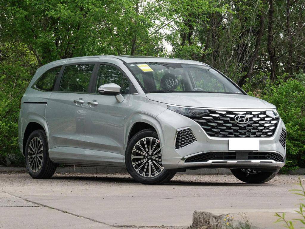 12萬多能選中大型MPV,別再等五菱星光730了