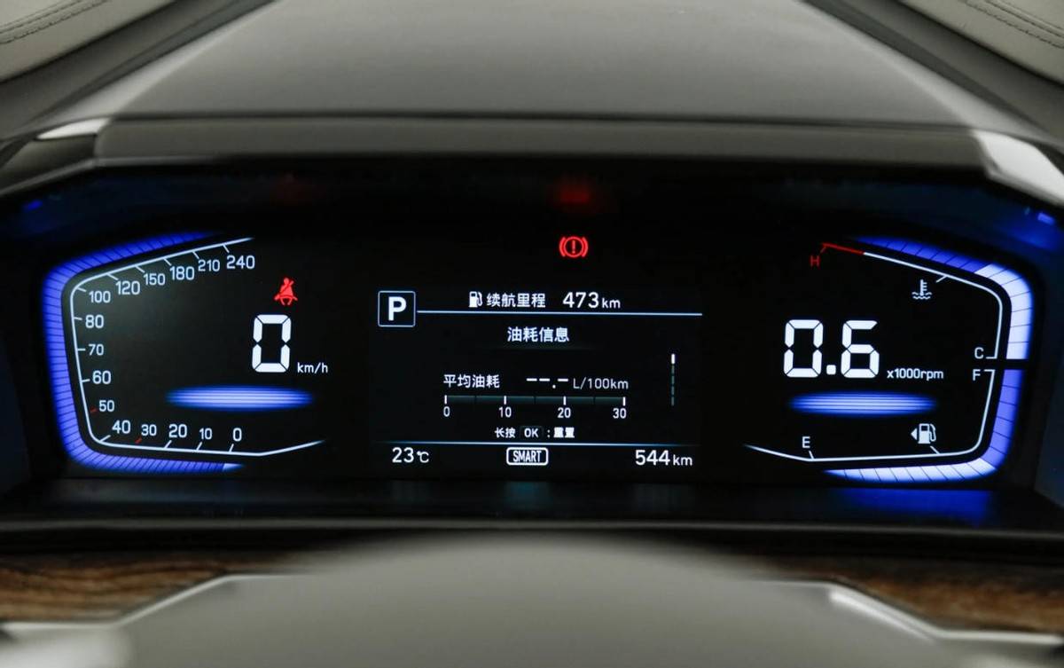 12萬多能選中大型MPV,別再等五菱星光730了