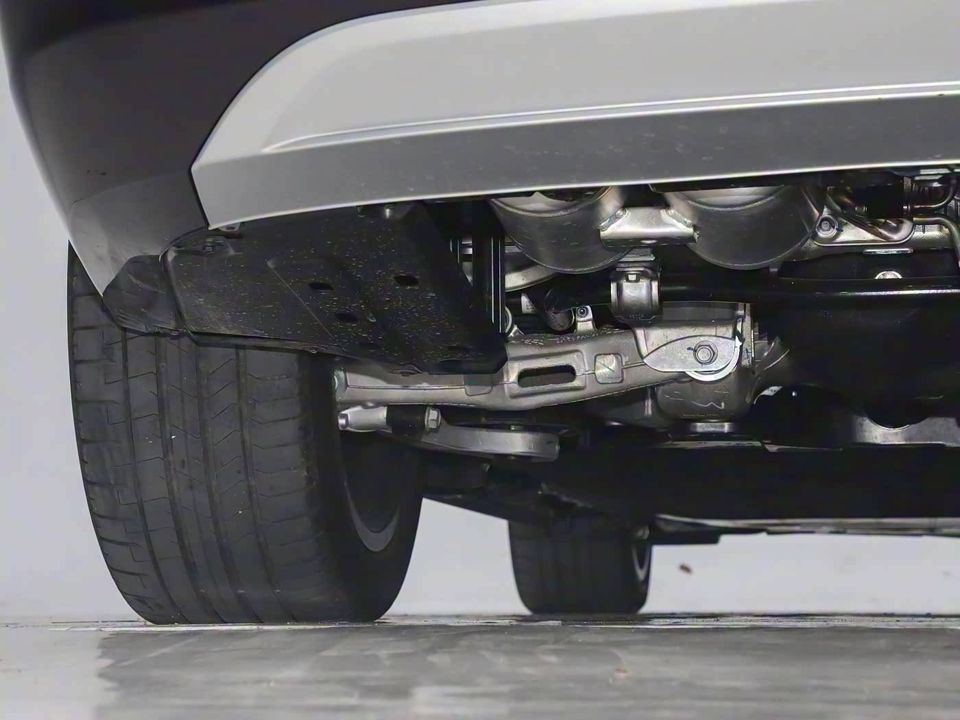 誰才是“9系”王牌? 極氪9X對比問界M9