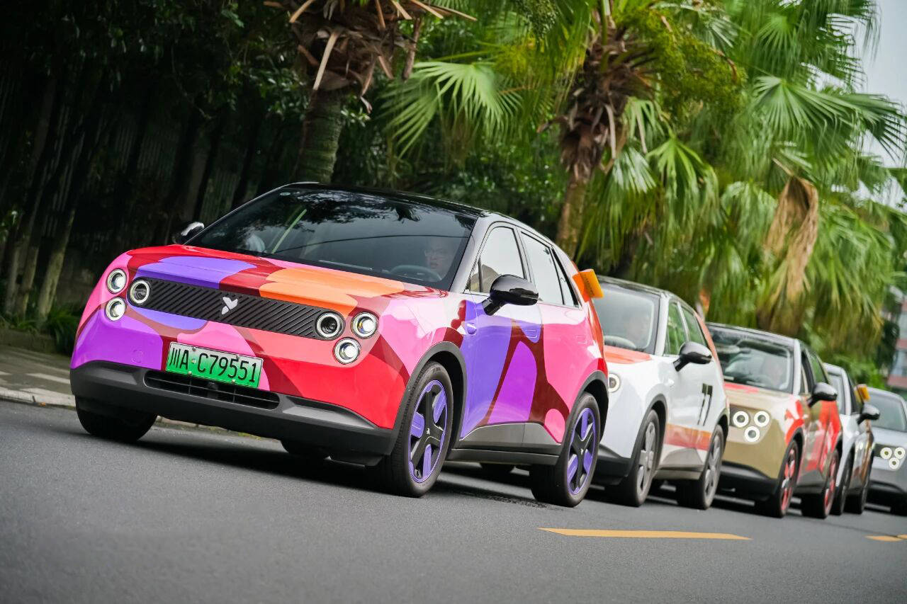 螢火蟲9月銷量5775臺,精品電動小車的上限有多高?