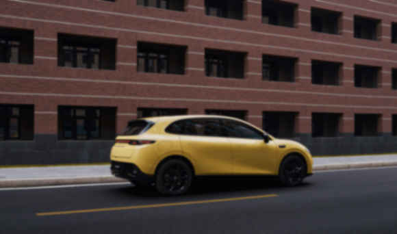 零跑汽車旗下全新車型——零跑Lafa5正式在國內(nèi)亮相,并首度公布內(nèi)飾布局