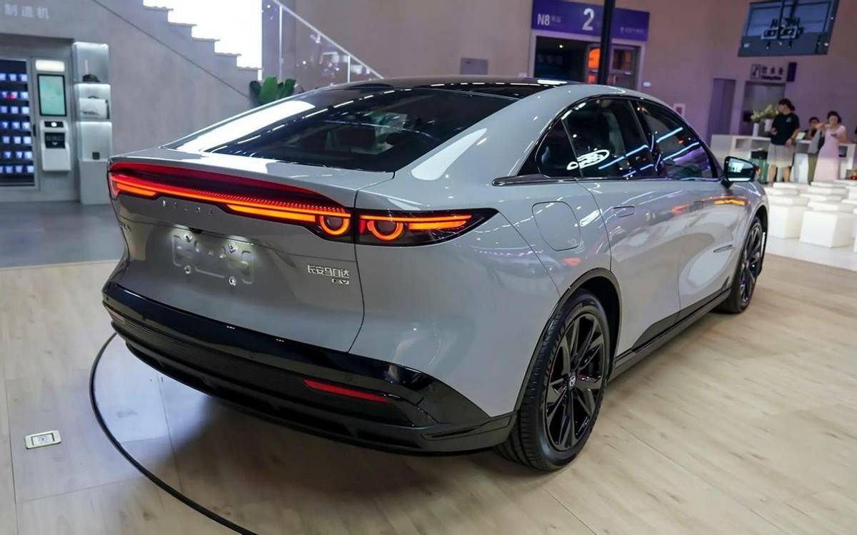 9月銷量大跌!僅售出972輛,為啥馬自達EZ-6又沒什么人想買了?