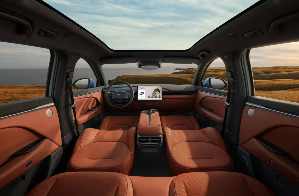 極狐全新阿爾法T5預售12.38 萬起,增程純電雙選擇,家庭 SUV新解法