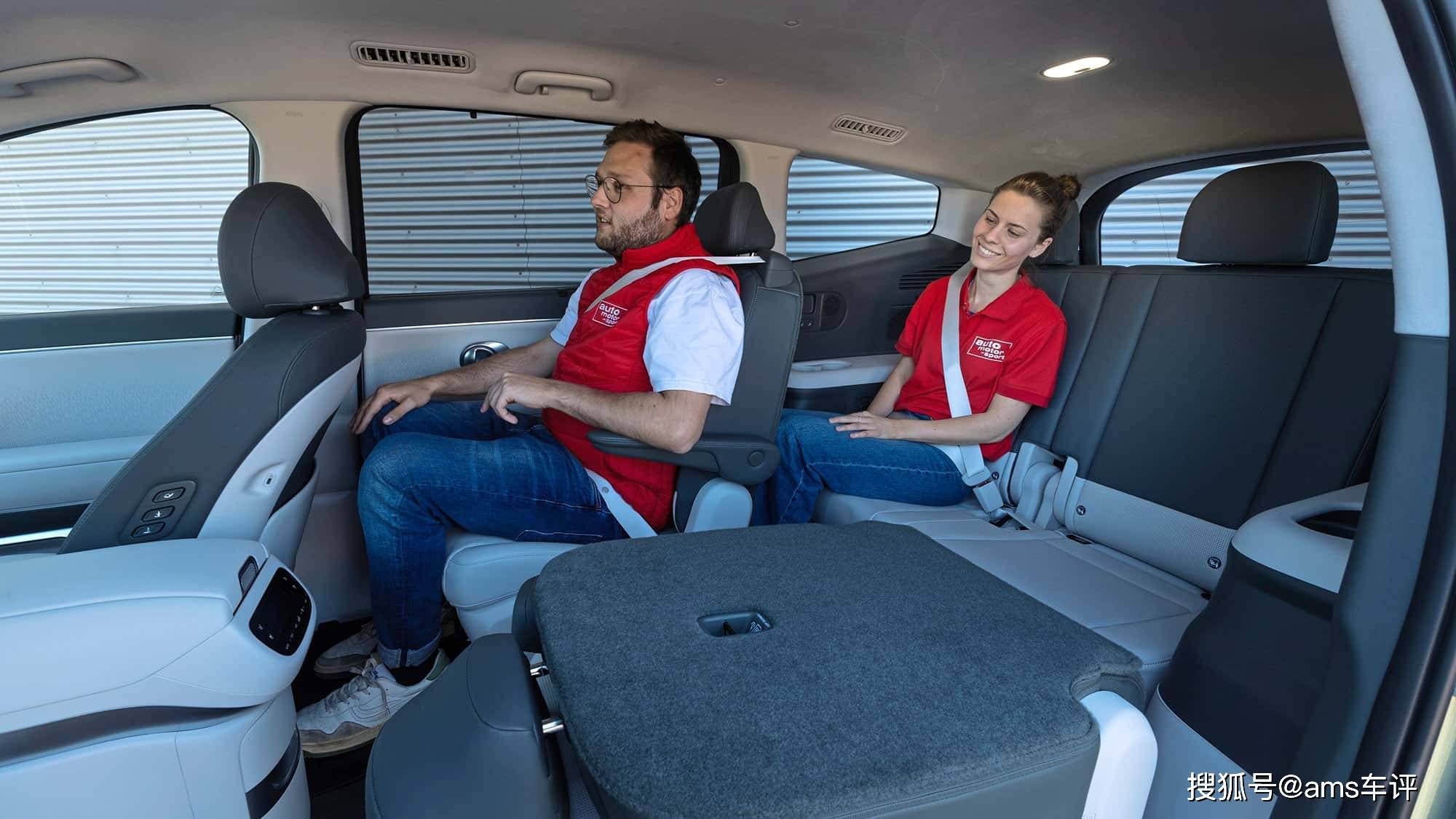 適合國內為何不上?試駕現代IONIQ 9,魅力比短板更吸引人