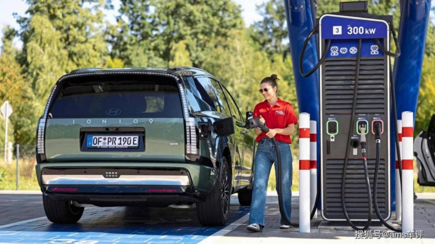 適合國內為何不上?試駕現代IONIQ 9,魅力比短板更吸引人