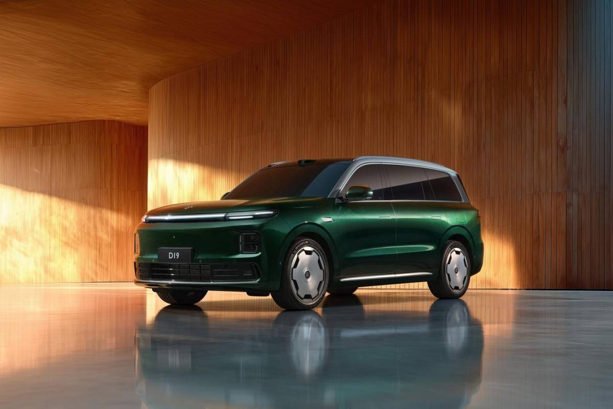 零跑D19首發亮相:百萬級體驗,30萬級價格!