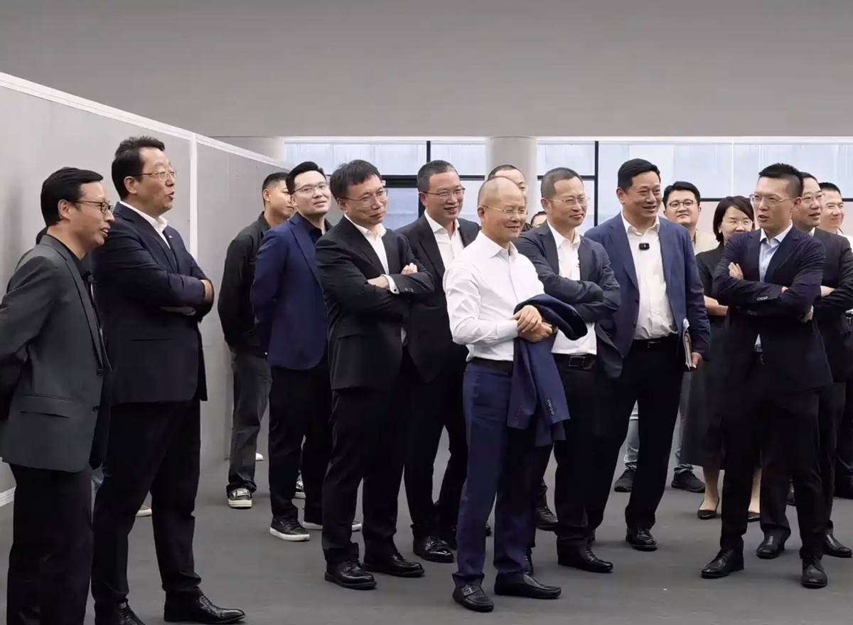 華為+廣汽的新動向:啟境品牌首款車2026年亮相,搭華為乾崑方案