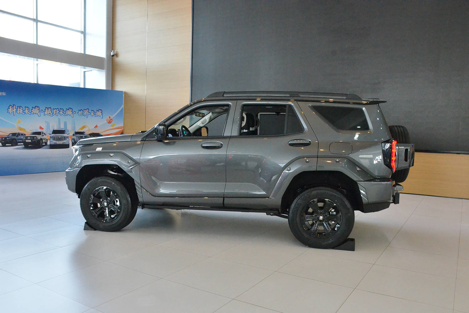 新增敦煌紫/激光雷達(dá) 新款坦克400預(yù)售30.98萬起