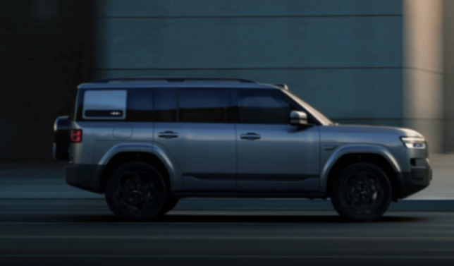 剛上市就賣爆,這臺20萬級別的“方盒子”開起來如何?