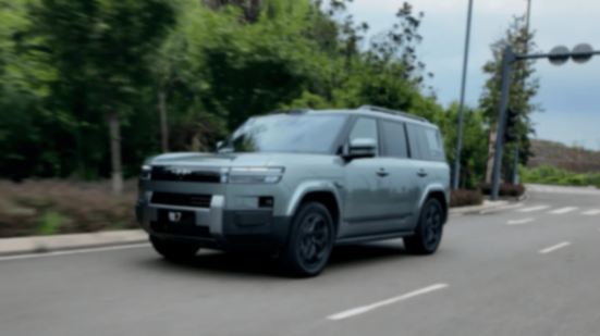 剛上市就賣爆,這臺20萬級別的“方盒子”開起來如何?