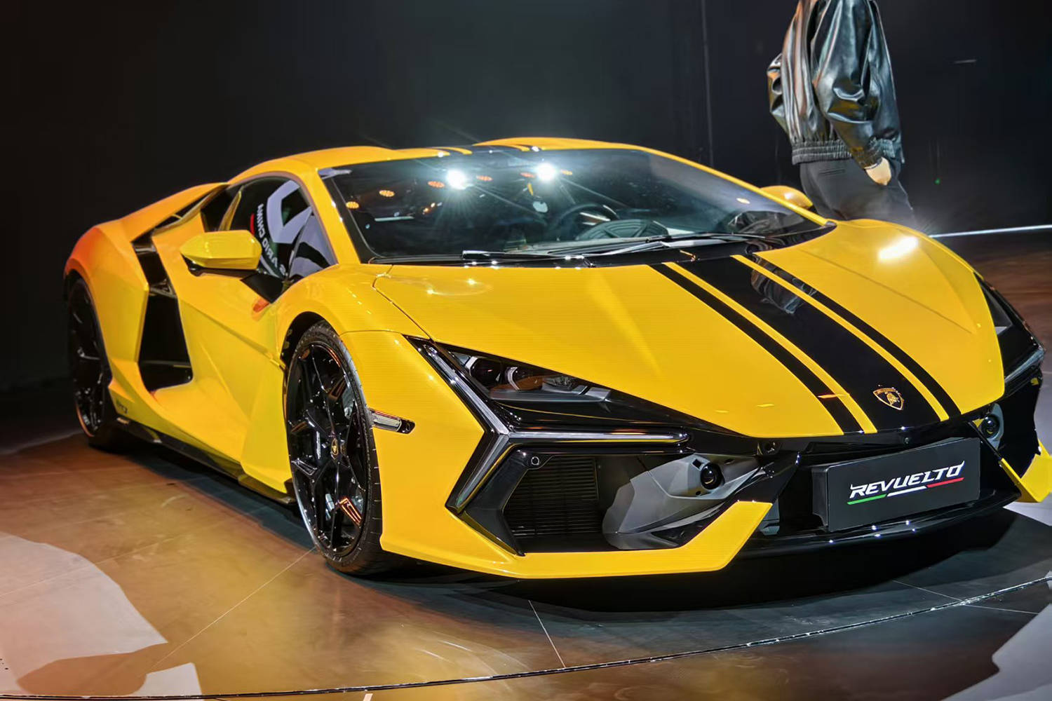 限量1臺/紀念入華20周年 蘭博基尼Revuelto 20周年紀念版首發