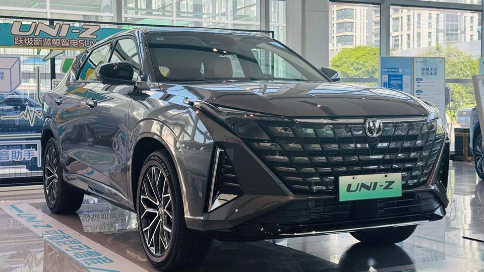 理想率先降價,四季度的車市價格戰,卻不如往年激烈?