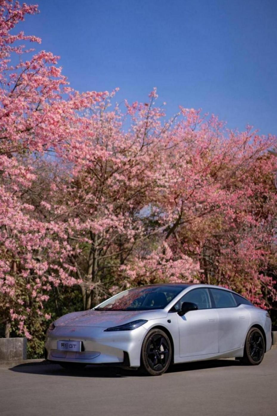 廣汽昊鉑全新GT Lite版上市15萬起,年輕人的首臺性能車?