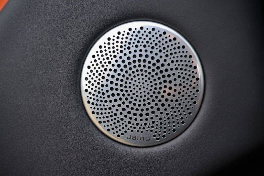 大家伙什么來頭?搶先試駕全新MPV銳勝M8