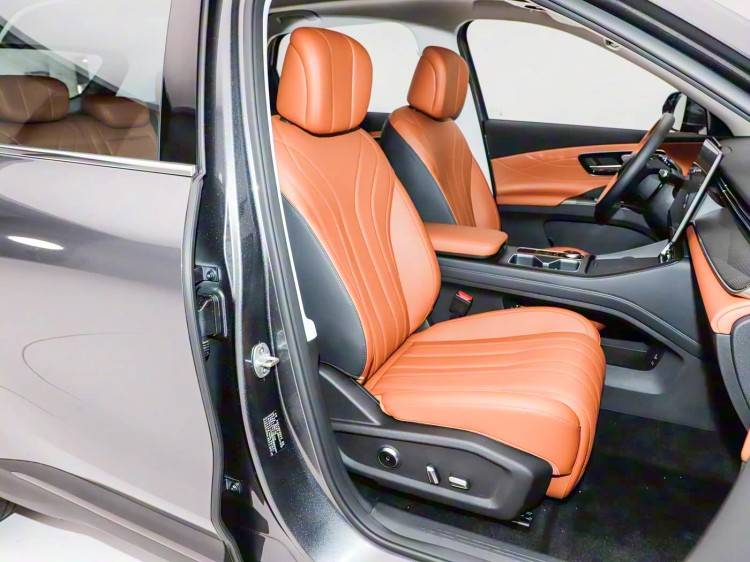 瑞虎8下月換代上市,帶來2種外形+2種內飾!