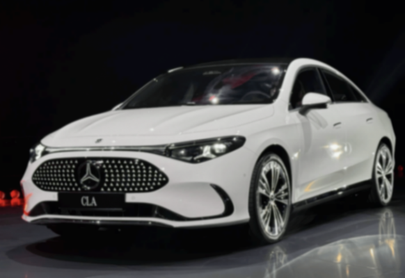 新奔馳C級諜照,不僅有三叉戟大燈,還有2.0T?