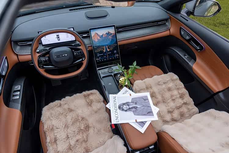 奇瑞第五代瑞虎8雙版本同步預(yù)售 定義新燃油電感SUV價(jià)值新高度