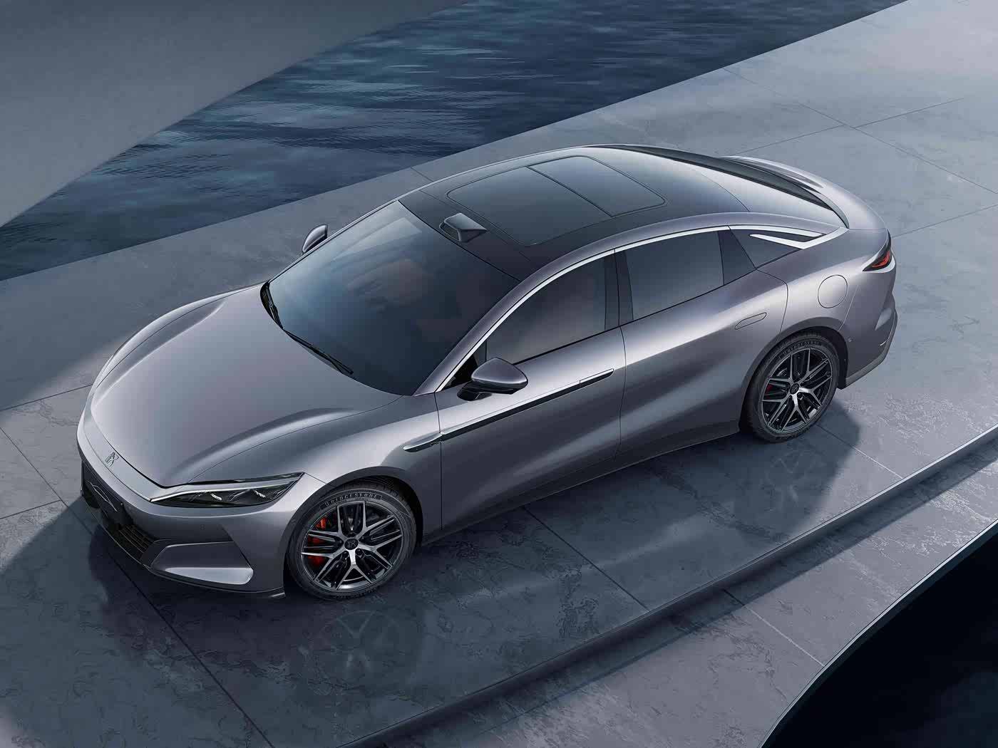 真是風水輪流轉!某合資品牌發布會前后,比亞迪都被高管夸上天了