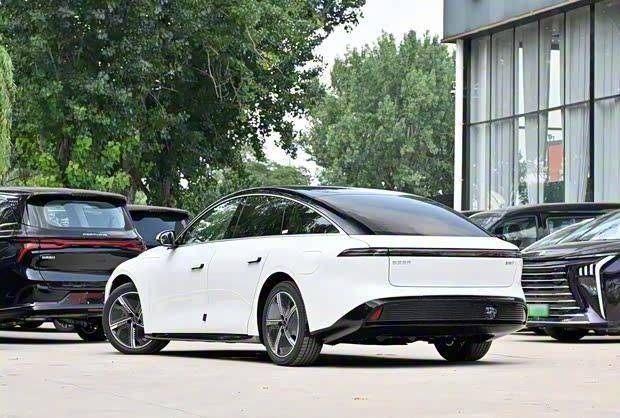 東風風行10月銷量破萬,新款S7即將登場