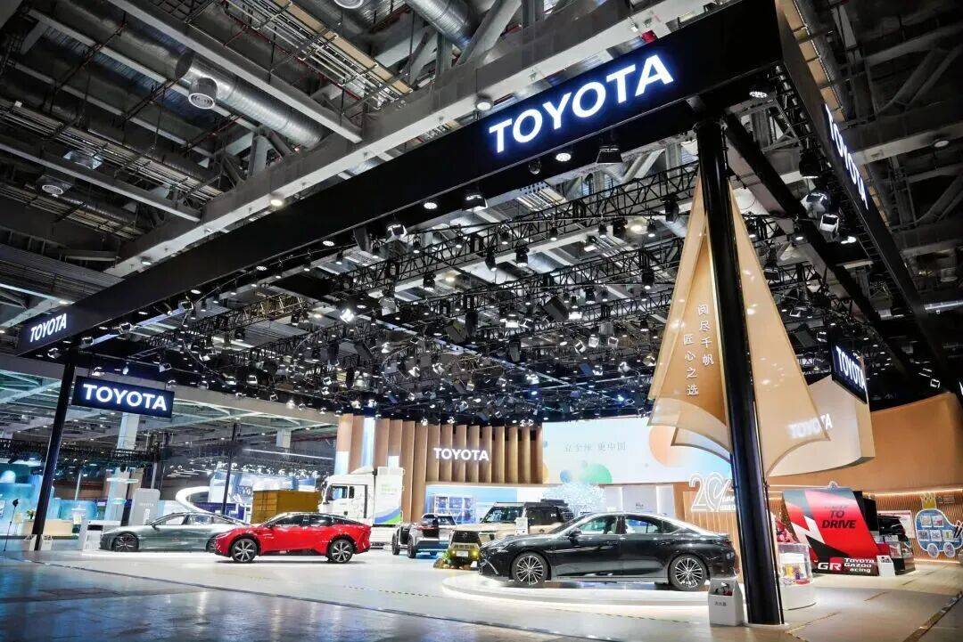再次參展進博會,豐田重塑汽車多彩未來