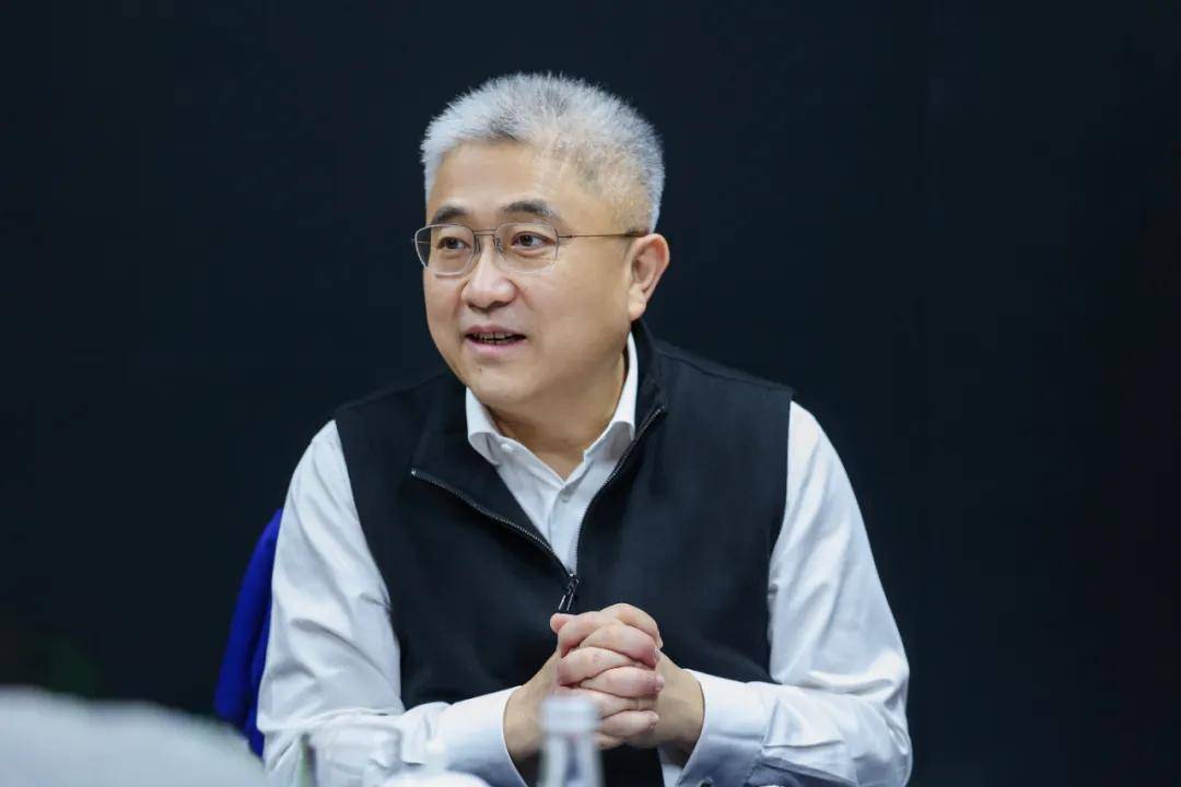 段建軍:奔馳難以被復制的優勢是“奔馳標準”