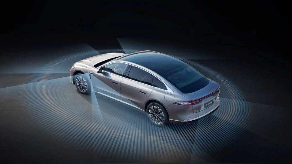 風云A9L獵鷹700版&光輝四驅版上市!智駕更強、四座更奢嗎?