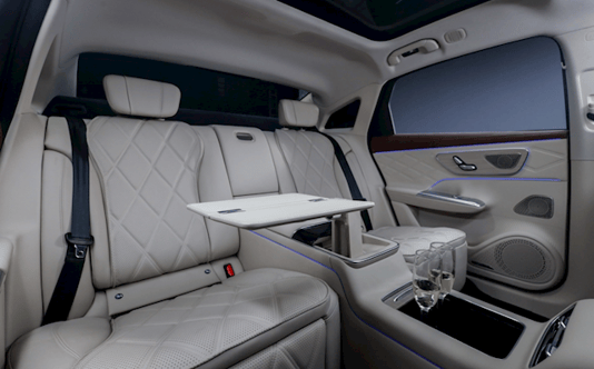 風云A9L獵鷹700版&光輝四驅版上市!智駕更強、四座更奢嗎?