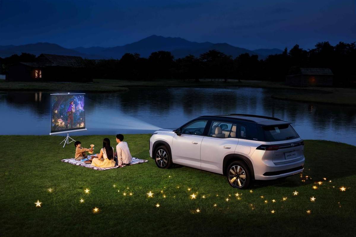 時間還要追溯至2022年,過去以日歐美品牌為主導(dǎo)的南非汽車市場,被迅速涌入的中國汽車品牌打破。以奇瑞、比亞迪、長城為代表的中國汽車軍團(tuán),在這次“搶灘”中并非使用簡單的價格戰(zhàn),而是涵蓋了產(chǎn)品布局、技術(shù)路線、渠道建設(shè)乃至本土化生產(chǎn)的全方位競爭。