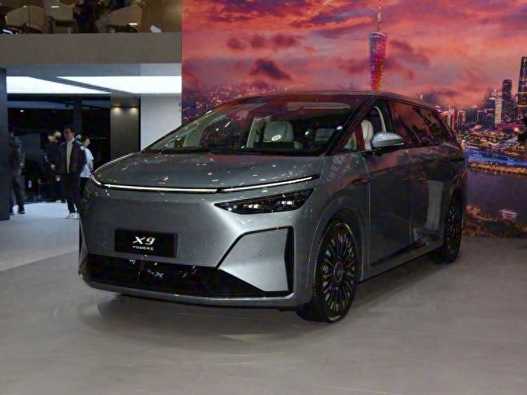 11月份五款高端綠牌MPV汽車備戰廣州車展!