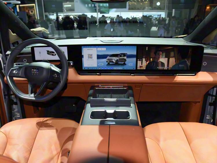 11月份五款高端綠牌MPV汽車備戰廣州車展!