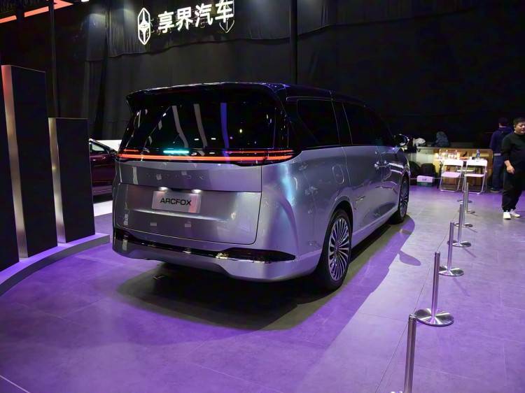 11月份五款高端綠牌MPV汽車備戰廣州車展!