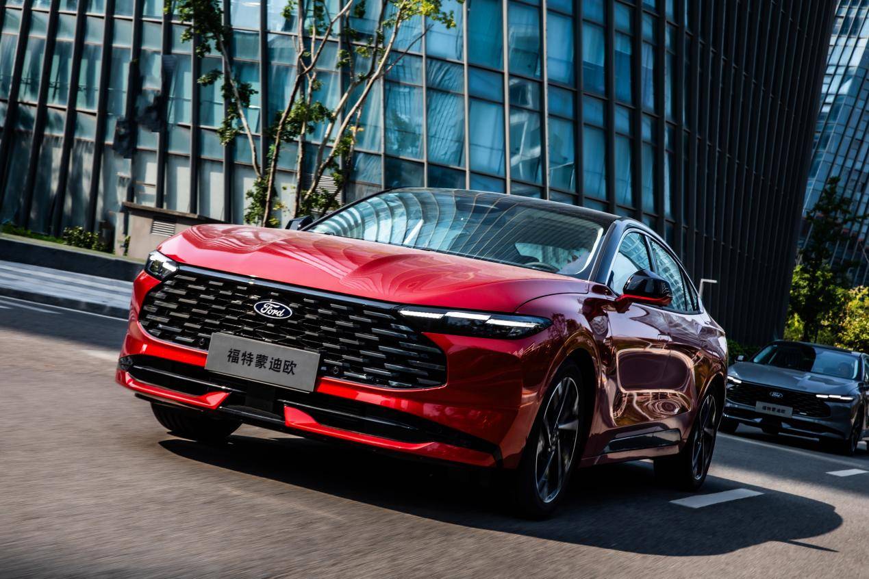 以「四大」實力重塑價值標桿 新蒙迪歐為B級轎車注入美式活力