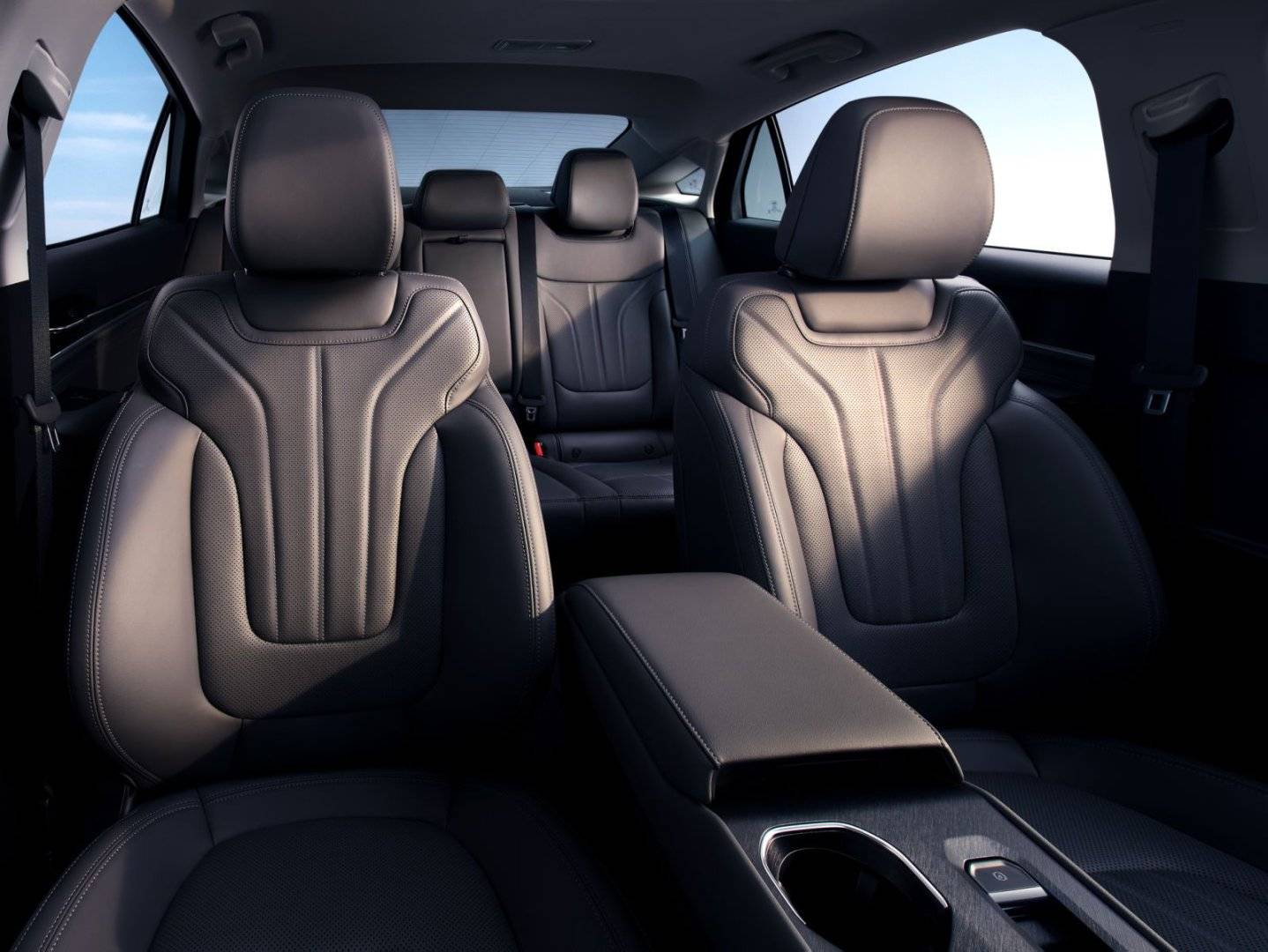 以「四大」實力重塑價值標桿 新蒙迪歐為B級轎車注入美式活力