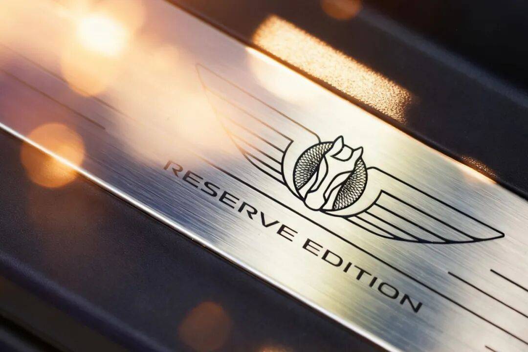 吉利銀河V900登場,高端MPV市場的“王炸”來了