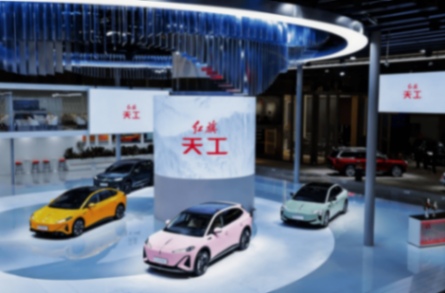 紅旗攜三大子品牌亮相廣州車展 HS6 PHEV啟動“四極”測試