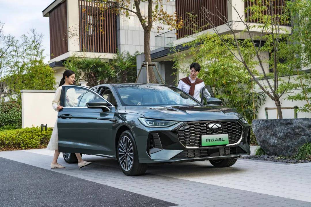 暴擊三連問:動力、安全、舒適,風云A8L你妥協了哪一樣?