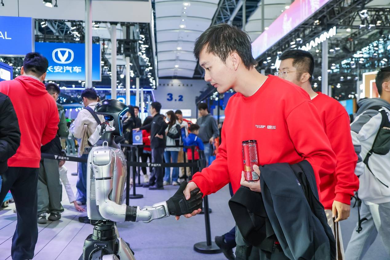 超多專屬福利 車市紅點看車團帶你逛廣州車展