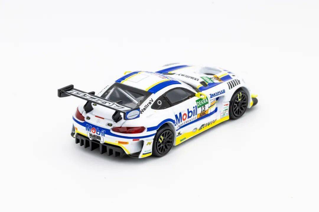 梅賽德斯-AMG GT3是一款專為GT3賽事打造的高性能賽車,代表了奔馳在賽車運(yùn)動領(lǐng)域的頂尖技術(shù)水準(zhǔn)