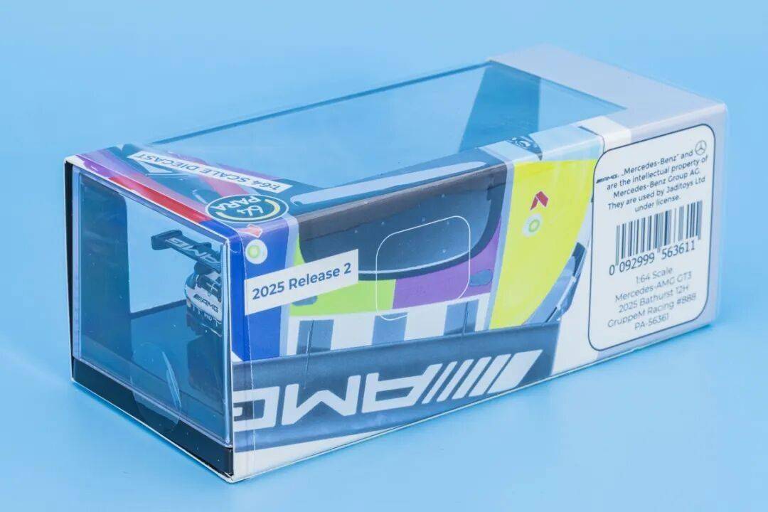 梅賽德斯-AMG GT3是一款專為GT3賽事打造的高性能賽車,代表了奔馳在賽車運(yùn)動領(lǐng)域的頂尖技術(shù)水準(zhǔn)