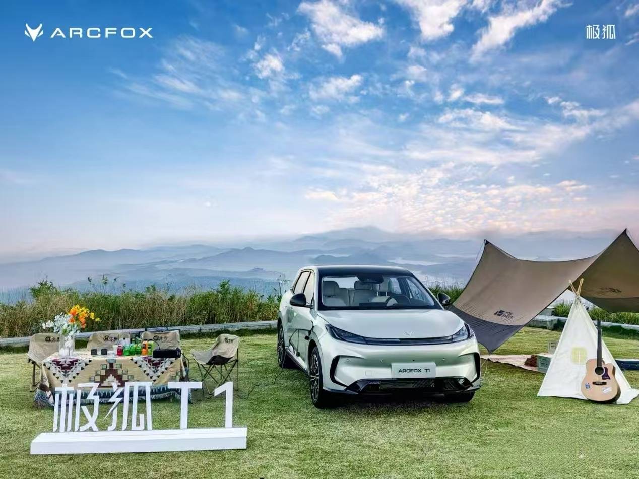 極狐11月銷量超 2.5 萬!好車不怕晚,長期主義終收獲認可