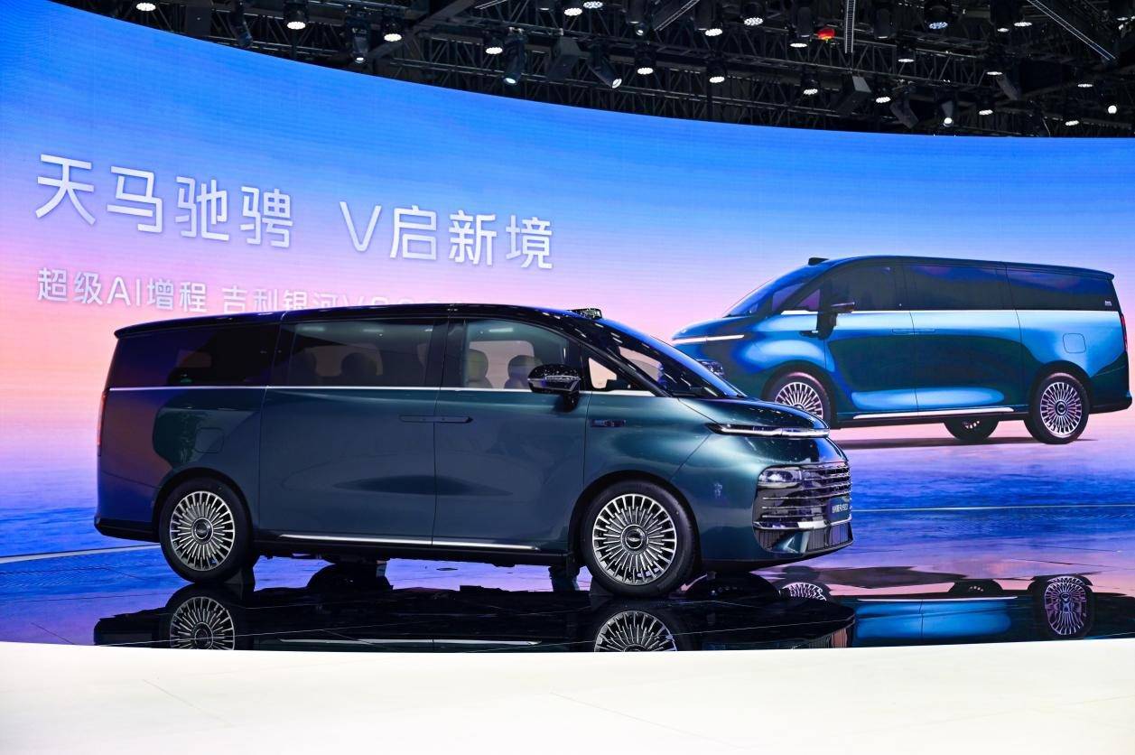 吉利汽車11月銷量破31萬,新能源銷量18.8萬輛